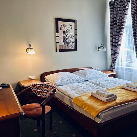 Park Hotel شفيدنيتسا المظهر الخارجي الصورة