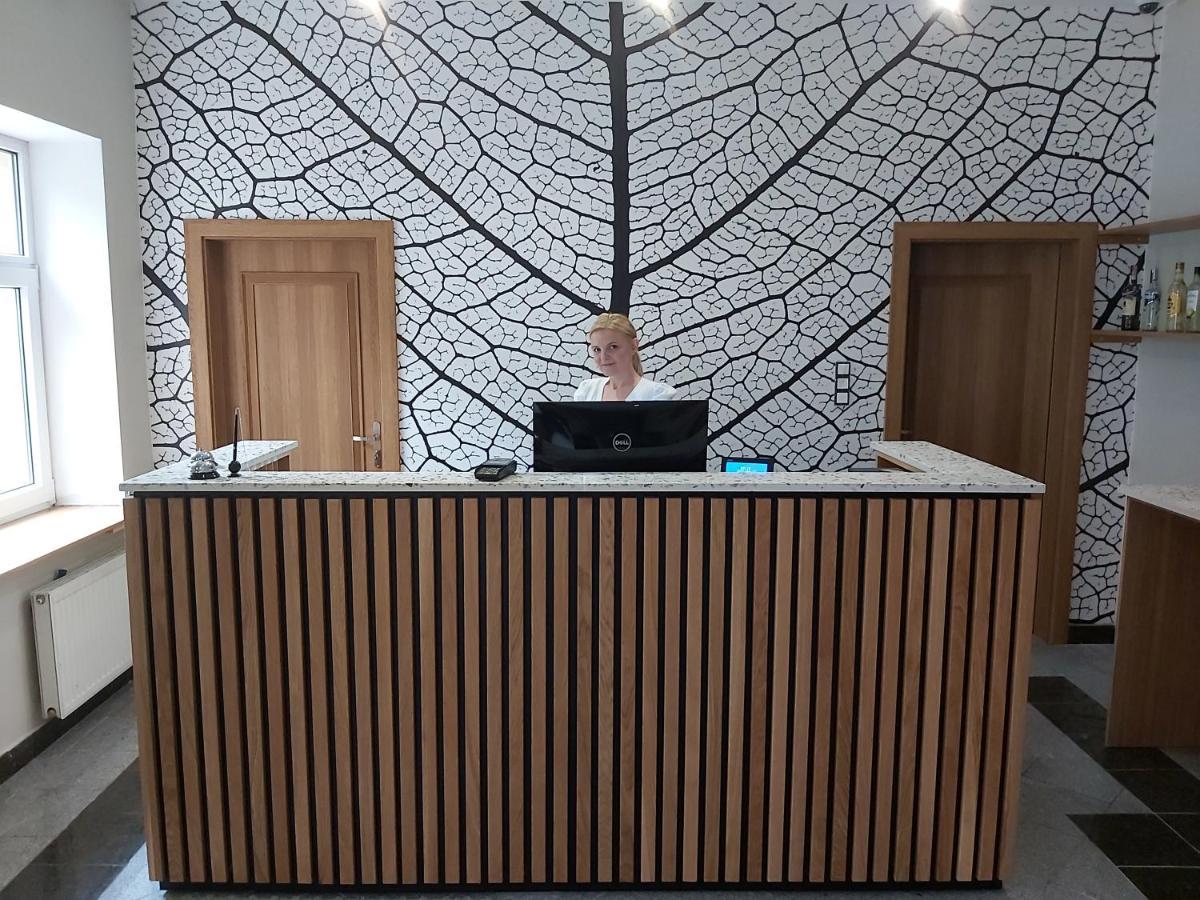 Park Hotel شفيدنيتسا المظهر الخارجي الصورة