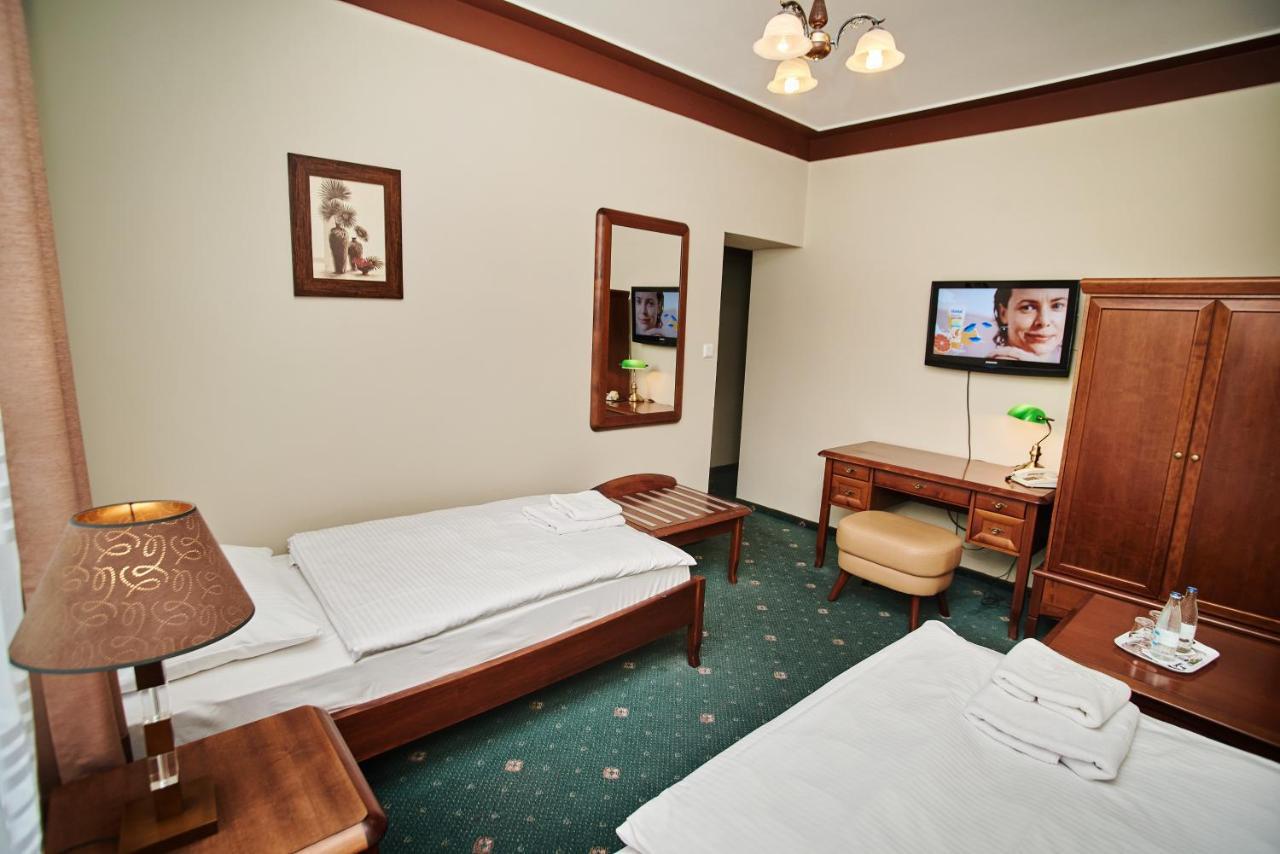 Park Hotel شفيدنيتسا المظهر الخارجي الصورة